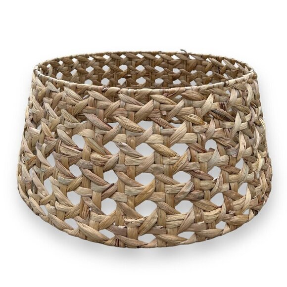 Open Weave Christmas Tree Collar Cuff - Threshold Studio McGee, Target 2023 - Picture 4 of 7